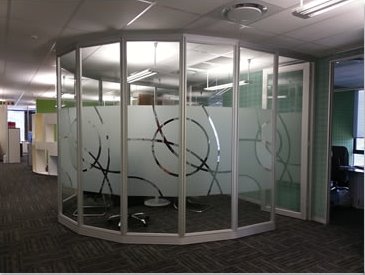 Cliplok 54 Design easily movable Floor to ceiling screens