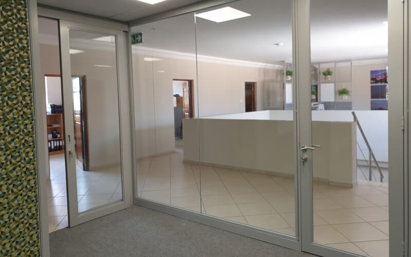 Office working environment screening for affordability and functionality