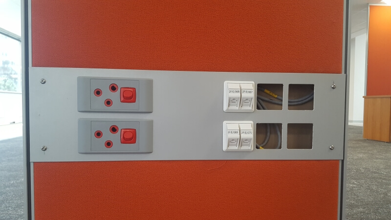 Power and data solutions in an office partition Power and data solutions in an office partition