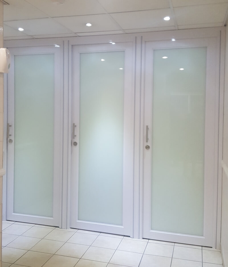 Toilet cubicle glass doors